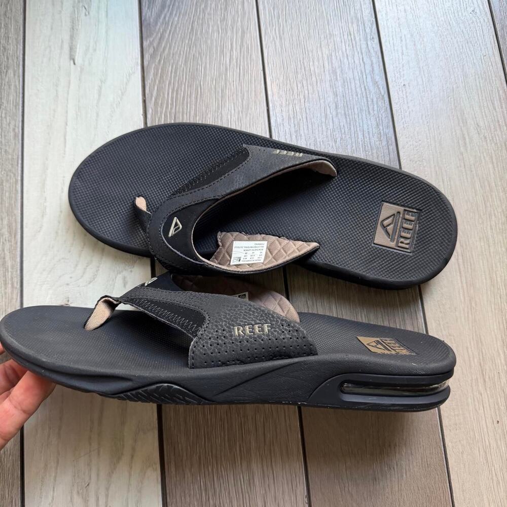 Reef Fanning Flip Flops Black View 2
